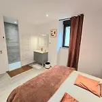 Grande Maison Familiale Avec Piscine Privee Et Animaux Bienvenus - Fr-1-616-527 *