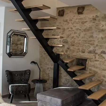 Grande Maison Familiale Avec Piscine Privee Et Animaux Bienvenus - Fr-1-616-527 *