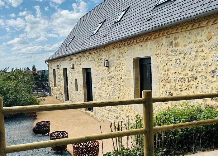 Casa vacanze Grande Maison Familiale Avec Piscine Privée Et Animaux Bienvenus - Fr-1-616-527 *